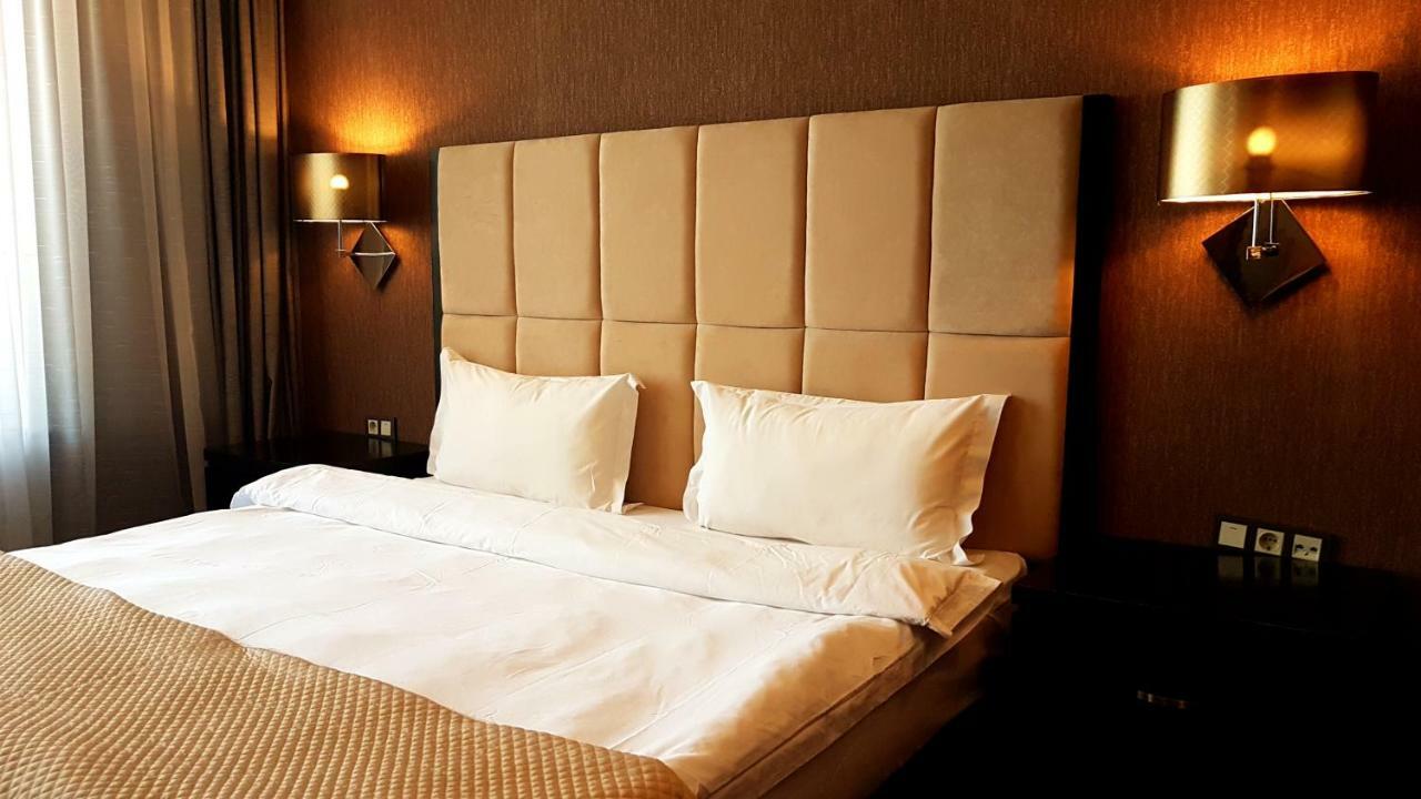 JB hotel Astana Buitenkant foto